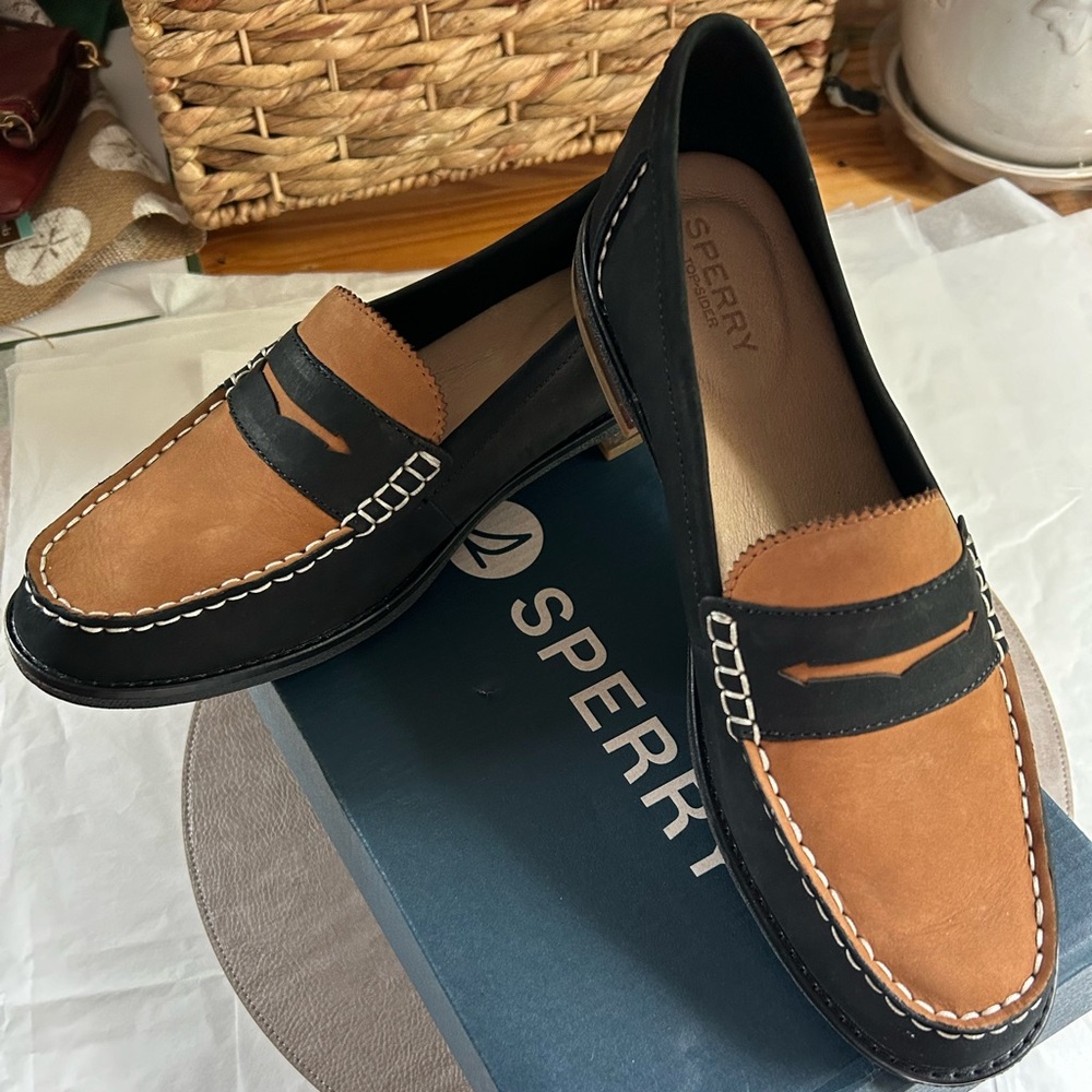 Seaport penny loafer